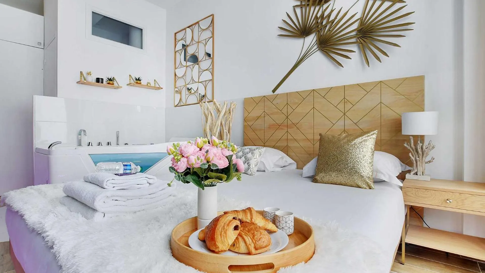 Lovely - 2p - Moulin Rouge Appartement Parijs
